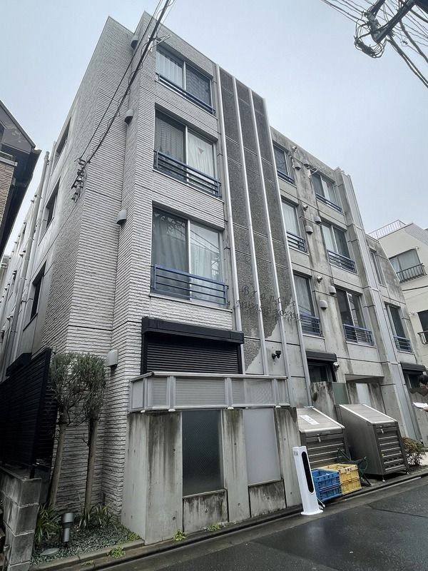 建物外観　★駅まで徒歩3分★