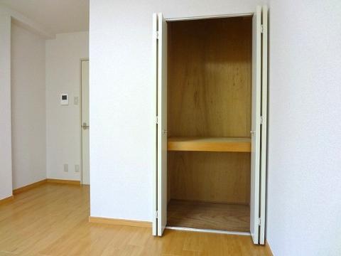 収納　クローゼット