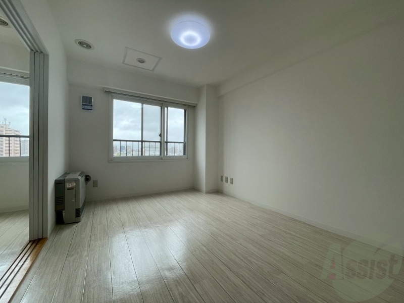 居室・リビング　広くてキレイなお部屋が広がっていて、充実した生活が送れそう。