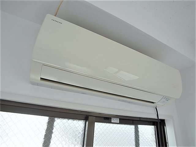 その他設備　エアコンが1基、洋室に付いてます