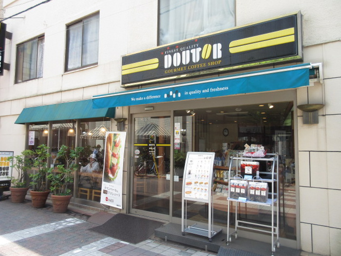 飲食店　ドトールコーヒーショップ御嶽山店（飲食店）まで67m