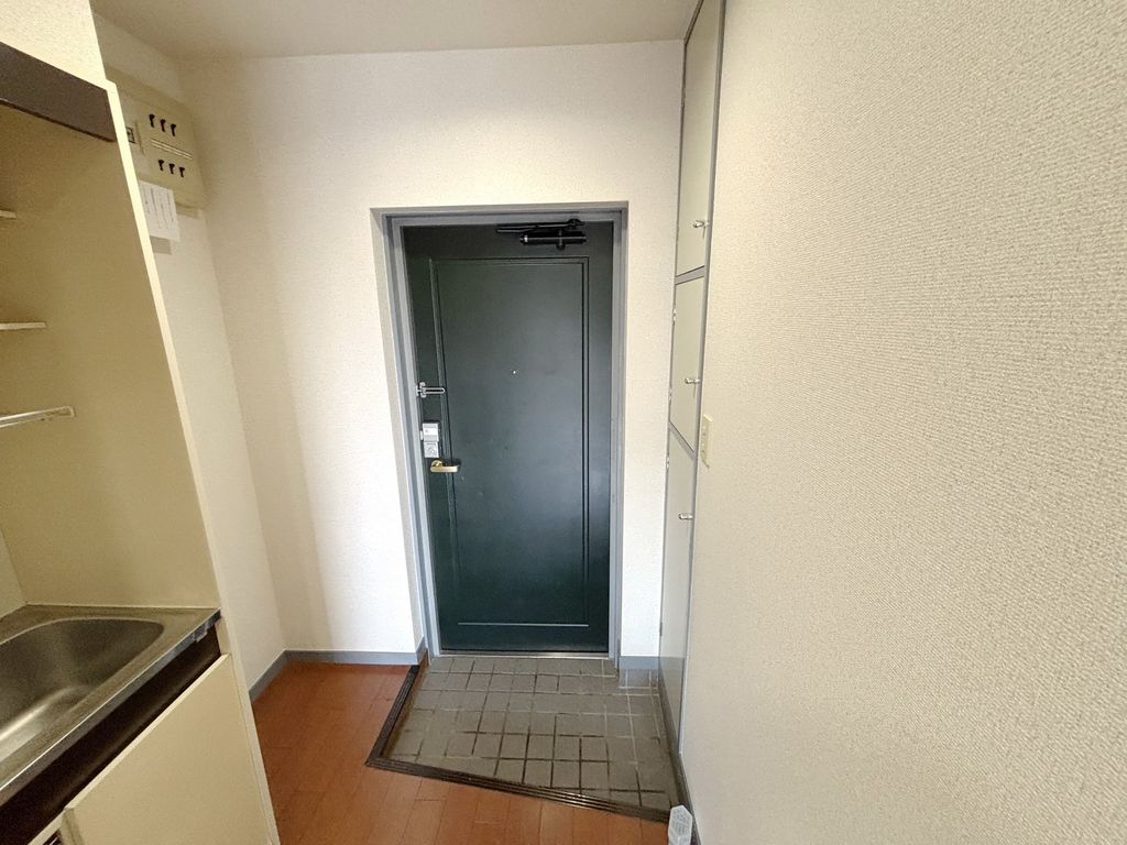 玄関　★広い駐輪場です★