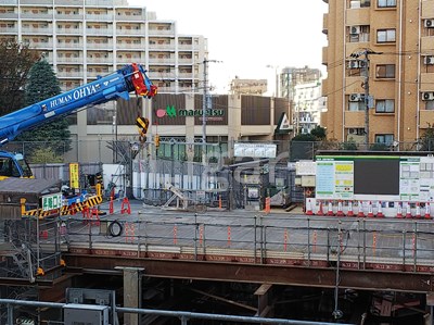 スーパー　マルエツ 板橋駅前店（スーパー）まで581m
