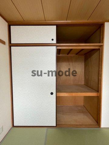 収納　写真は別部屋