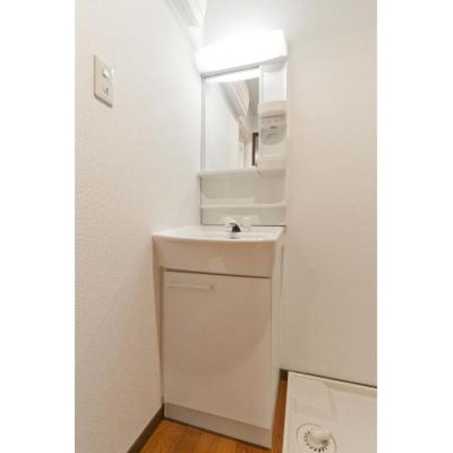 洗面設備　※写真は同タイプ住戸です。