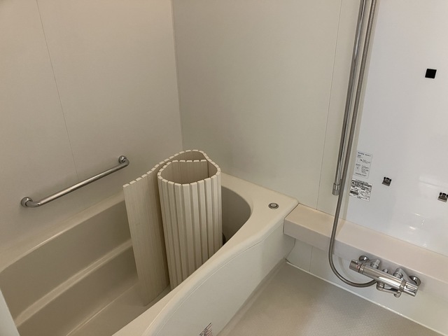 バス・シャワールーム　追焚機能・浴室換気乾燥機付き※前回募集時の写真です