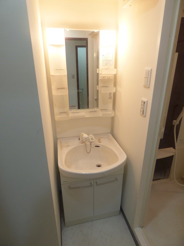 洗面設備　※同マンション別部屋参考写真
