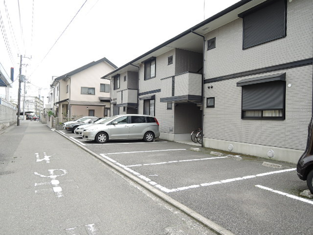 駐車場　駐車場