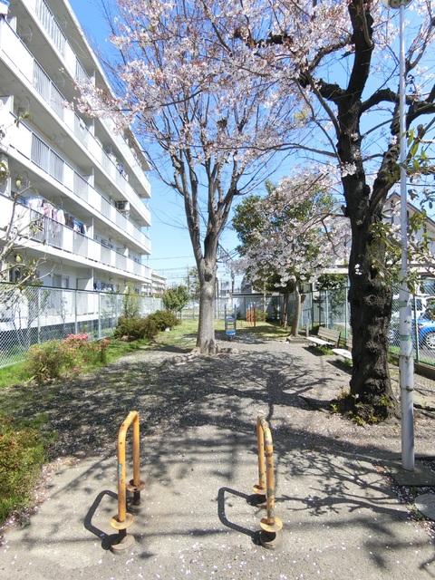 公園　中新田五反田児童遊園（公園）まで80m