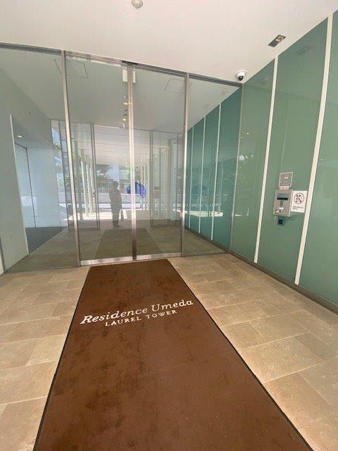 エントランス　マンション入り口エントランス