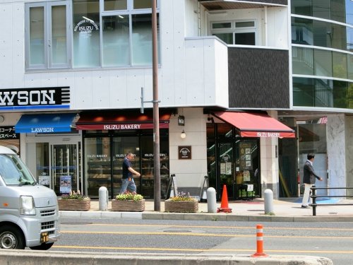 その他　イスズベーカリー 本店（その他）まで609m