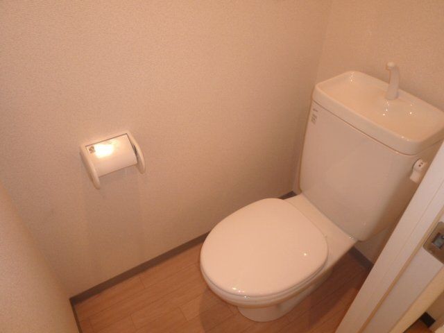 トイレ　清潔なトイレです。