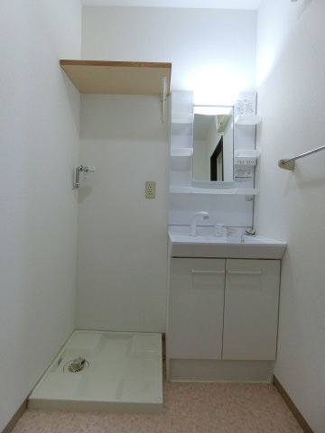 洗面設備　イメージ502号室の写真