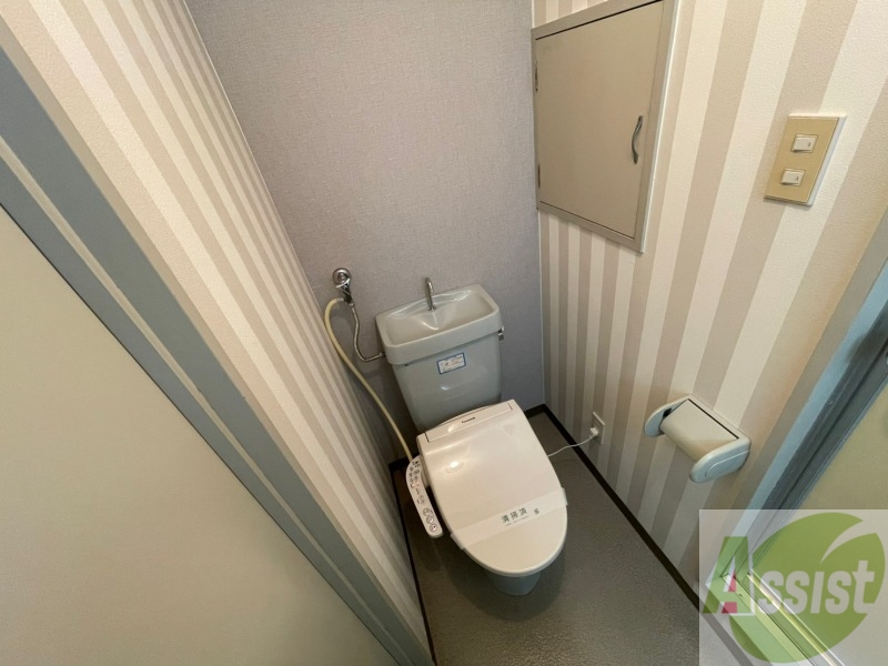 トイレ　こちらはトイレです。清潔感があり、安心して使用できます。