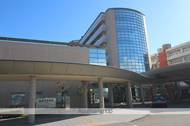 病院　高岡市民病院（病院）まで110m
