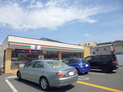 コンビニ　セブン－イレブン明石鳥羽店（コンビニ）まで429m