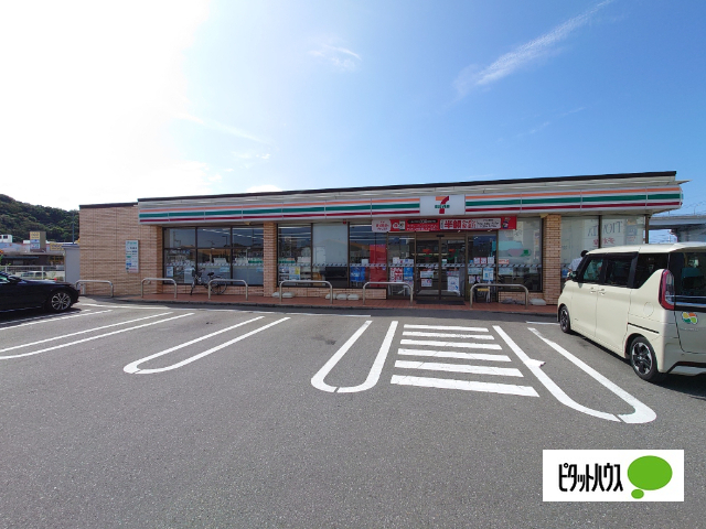 コンビニ　セブンイレブン鳴門大桑島店（コンビニ）まで462m