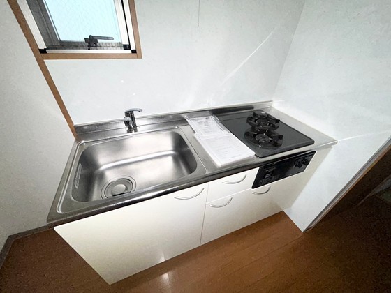キッチン　※別部屋の写真です
