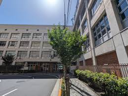 中学校　中央区立銀座中学校（中学校）まで144m