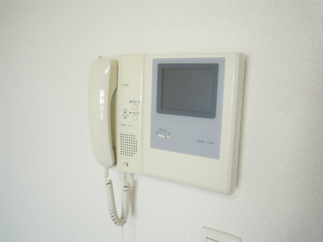 セキュリティ　モニター付きインターホン。