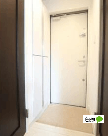 玄関　別部屋同物件