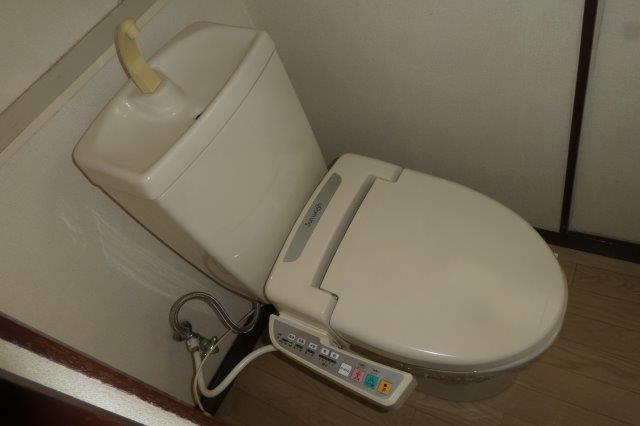 トイレ　ウォシュレット