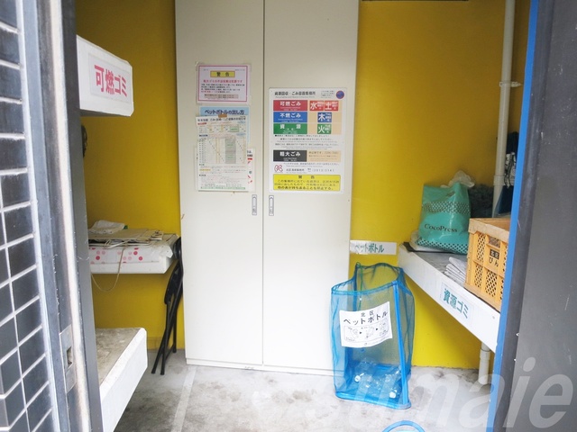 その他共有部分　ゴミ置き場入口です