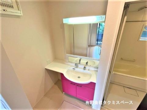 洗面設備　洗髪洗面化粧台
