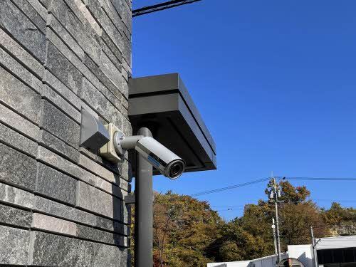 建物外観　防犯カメラ