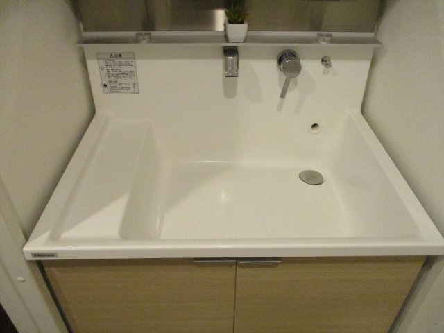 洗面設備　ラクラーレ上前津