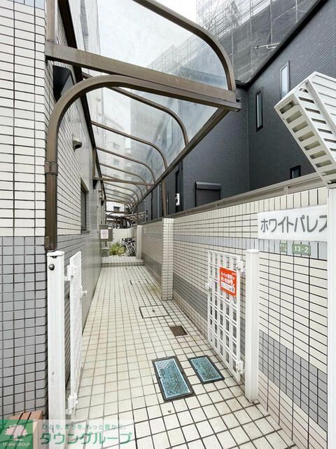 エントランス　★お問い合わせはタウンハウジングまで★