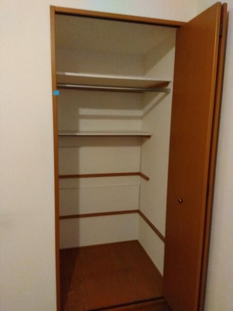 収納　クレッセント品川