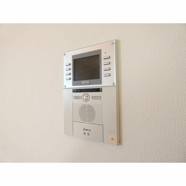セキュリティ　写真は同タイプ住居です。