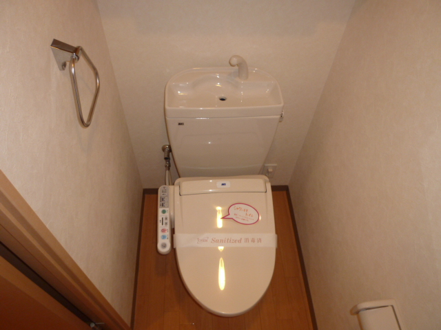 トイレ　別の部屋の写真です