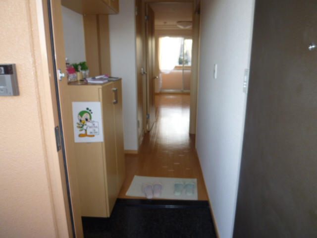 玄関　別の部屋の写真です