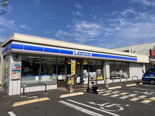 コンビニ　ローソン 鴨宮店（コンビニ）まで387m