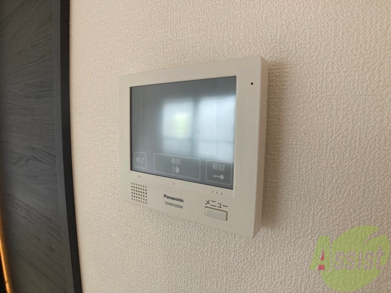 セキュリティ　ＴＶモニター付インターホンです。来客者の顔が見えるので安心！