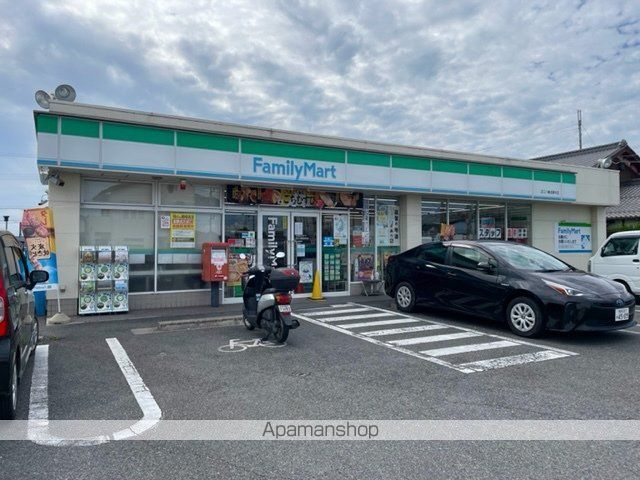 コンビニ　ファミリーマート近江八幡金剛寺店（コンビニ）まで591m