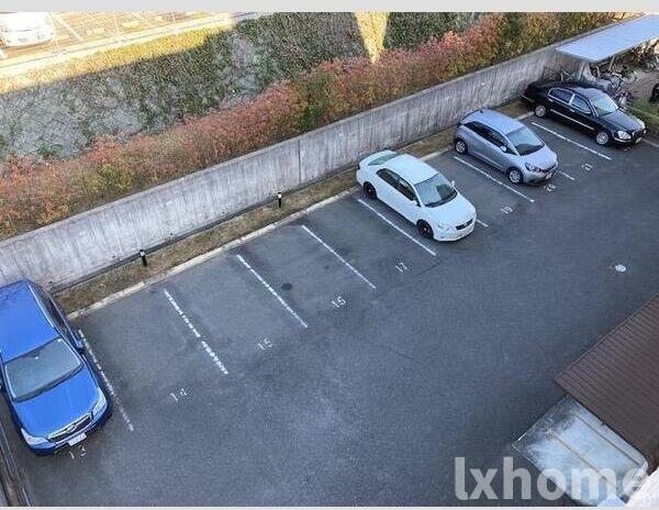 駐車場　駐車スペースもあります