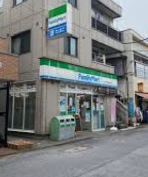 コンビニ　ファミリーマートサンズ大岡山北口店（コンビニ）まで210m