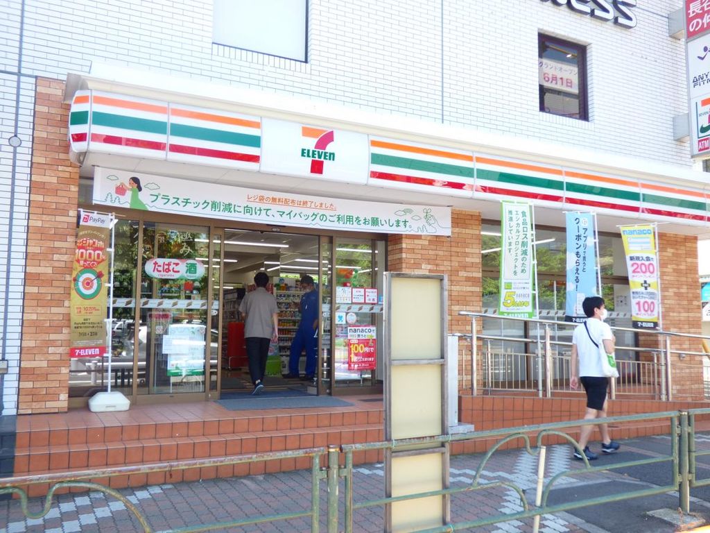 コンビニ　セブンイレブン　江東区役所前店（コンビニ）まで180m