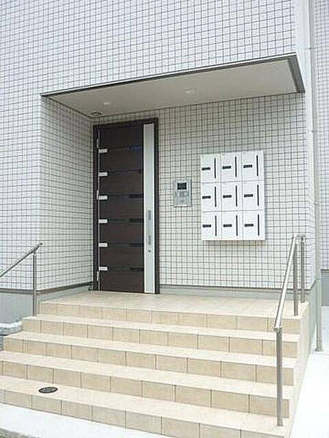 エントランス　オートロック完備