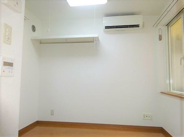 居室・リビング　きれいなお部屋