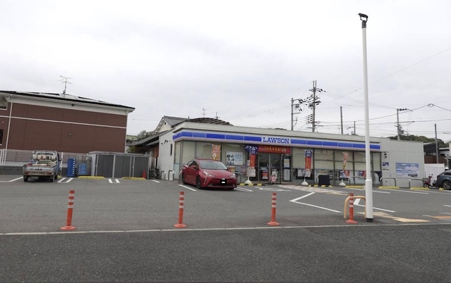 その他　ローソン 王寺本町二丁目店まで240m