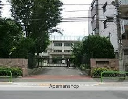 中学校　練馬区立中村中学校（中学校）まで486m