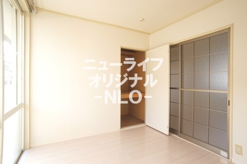 その他　4.6帖洋室☆リビング続きのお部屋です☆