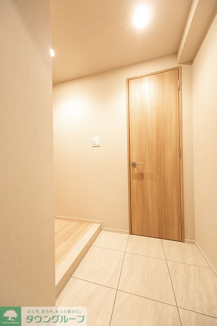 玄関　※写真は同タイプ住戸です。