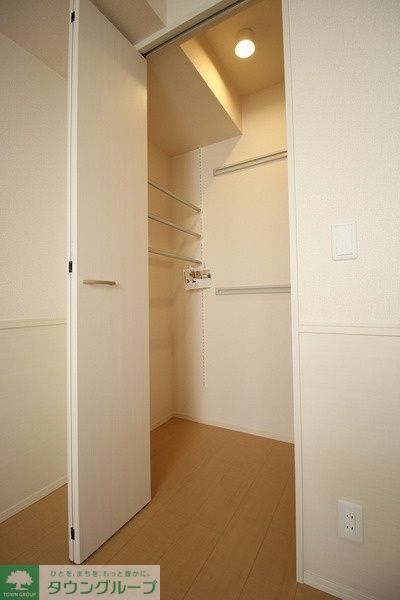 収納　大容量のクローゼットが２カ所あります