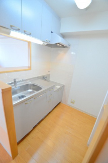 キッチン　※別部屋の写真です