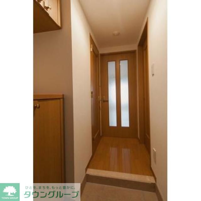 玄関　※写真は同タイプ住戸です。